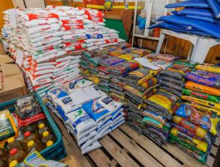 'Teresópolis abraça RS': quase 4 toneladas de alimentos foram arrecadados para ajudar as vítimas das enchentes no Rio Grande do Sul