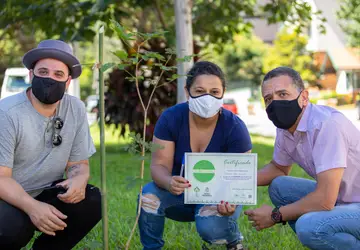 Vice-prefeito participa de plantios de árvore em Nova Friburgo. (Foto: EcoModas)