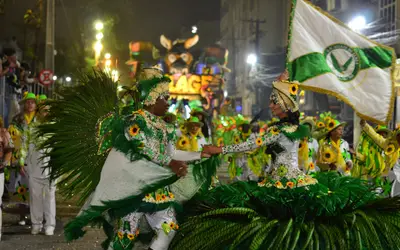 Vilage no Samba é a Escola campeã do Carnaval 2022 pelo Grupo Especial.