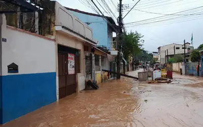 Temporal causa estragos em Conceição de Macabu, RJ.