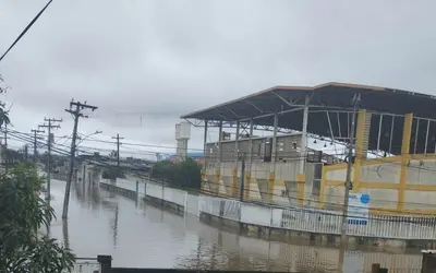 Defesa Civil de Rio das Ostras, RJ, declara situação de emergência no município por conta das chuvas. 