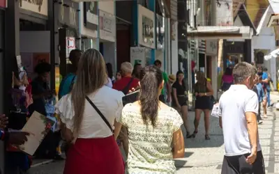 Rua Teresa prepara Festival de Verão: dois finais de semana especiais no maior polo de moda de Petrópolis, RJ.